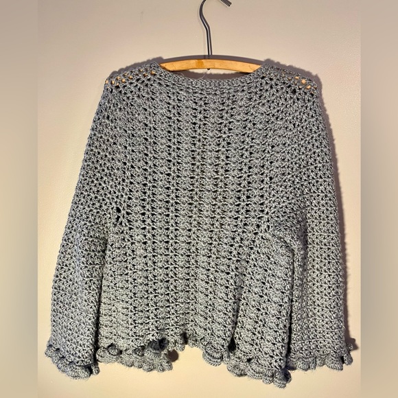 One of a kind hand-crochet gray cardigan sweater - Picture 2 of 4